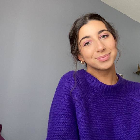Profile Picture of Sara Challgren (@saragchallgren) on Poshmark