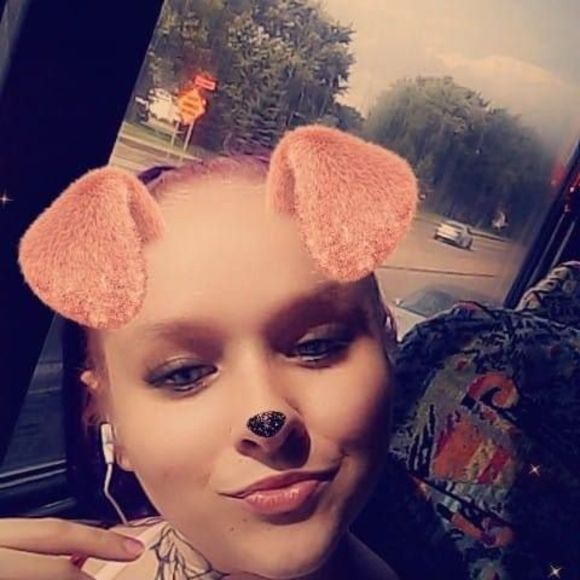 Profile Picture of Megan Kriesel (@shortiekri) on Poshmark
