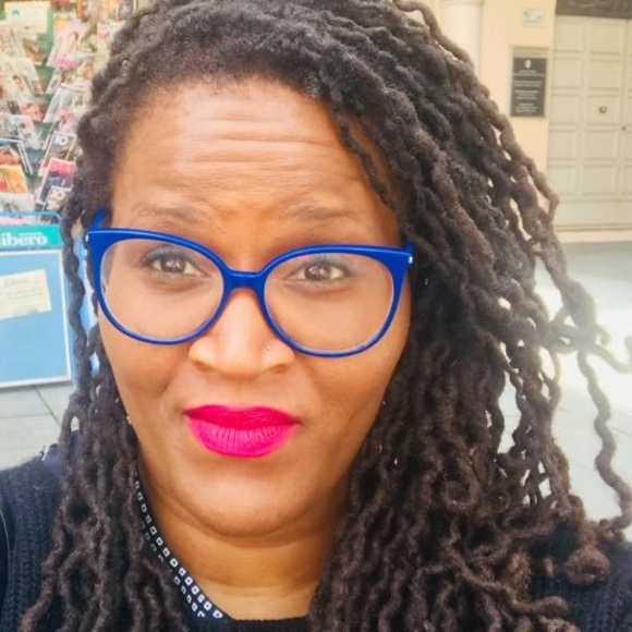 Profile Picture of Tanya Grisson (@tanya_gee) on Poshmark