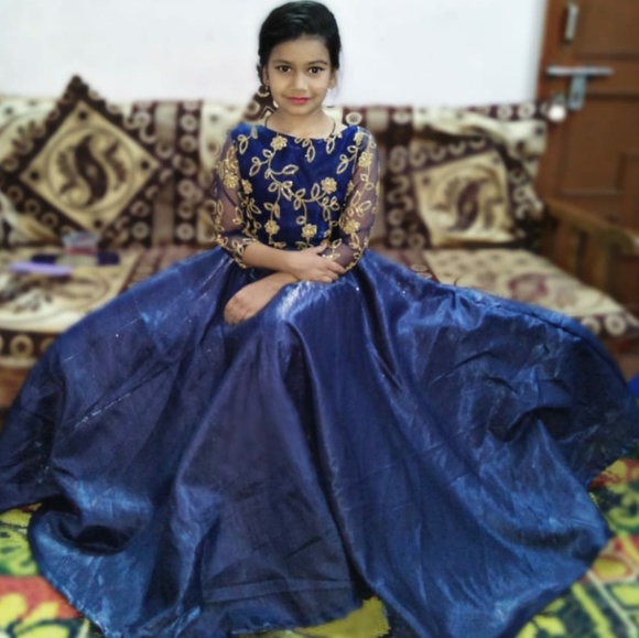 Profile Picture of Pratibha Nainwal (@pratibhanainwal) on Poshmark