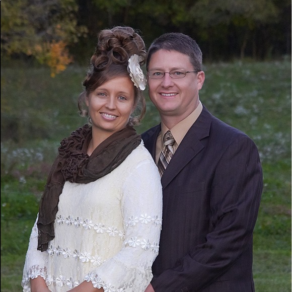 Profile Picture of Kim Thrasher (@kimberlyjewel73) on Poshmark