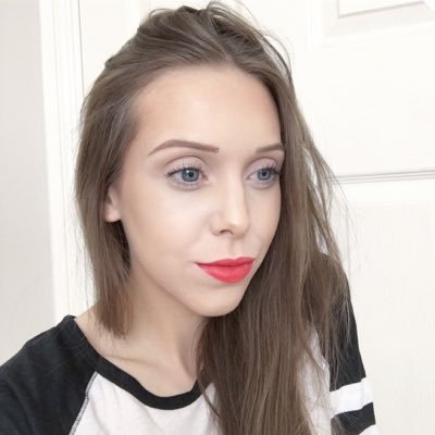 Profile Picture of Charlotte (@alicealdridge18) on Twitter