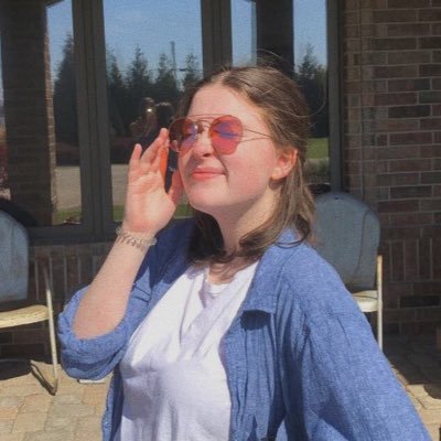 Profile Picture of Madeline Callahan :) (@madelei44653328) on Twitter