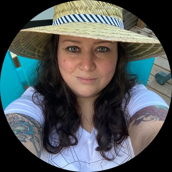 Meaghan Kelly - Poshmark Profile Picture of Meaghan Kelly (@meglkelly85) on Poshmark