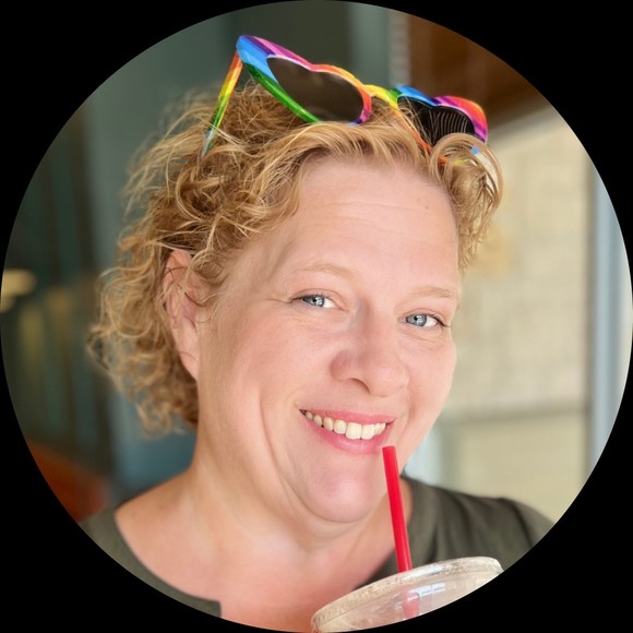 Stephanie Pass - Poshmark Profile Picture of Stephanie Pass (@stephanickety) on Poshmark