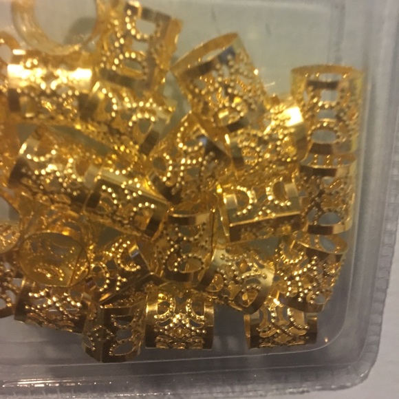 Profile Picture of Omega Assefa (@omegaassefa) on Poshmark