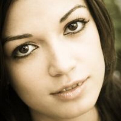 Profile Picture of Karine Anawaty (@KarineAnawaty29) on Twitter