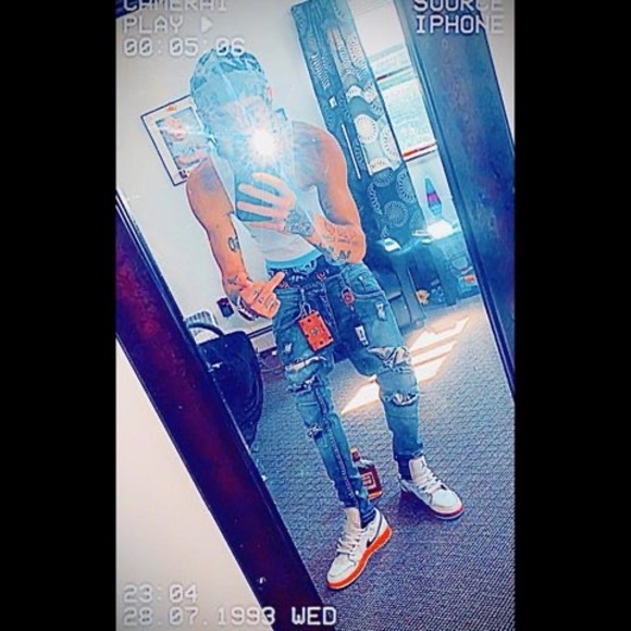 Profile Picture of Jøey Øwsinski (@joey845) on Poshmark