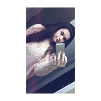 Profile Picture of Julia (@julia_weir21) on Twitter