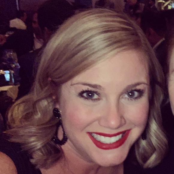 Profile Picture of Catherine Ryan (@clemcat8) on Poshmark