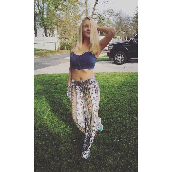 Profile Picture of Taylor Heath (@taylorheath) on Poshmark