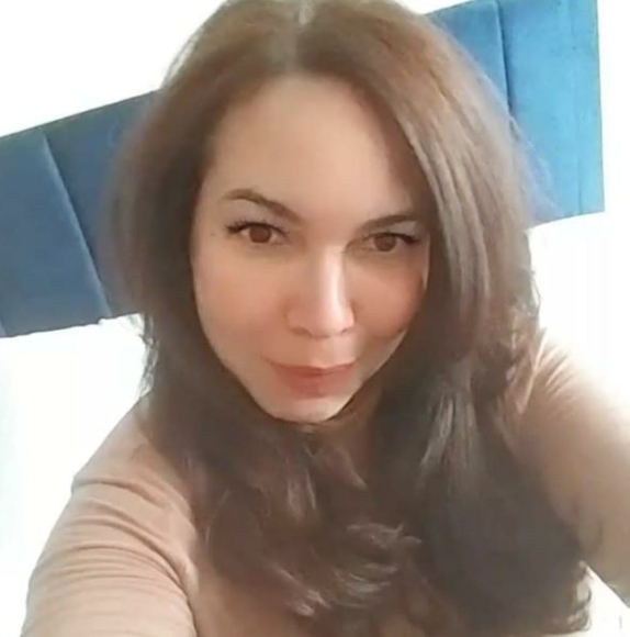 Profile Picture of Wanda Walter (@wandawalter) on Poshmark