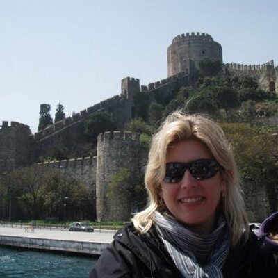 Profile Picture of Christian Oliva (@olivaslp) on Twitter