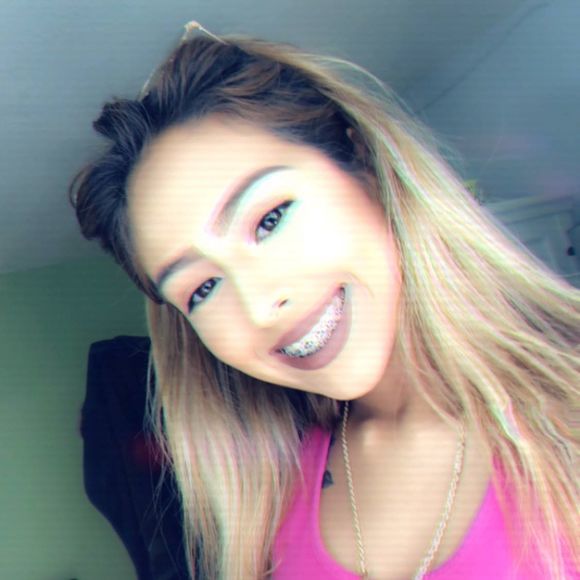 Profile Picture of Lily Chavoya (@0181407) on Poshmark