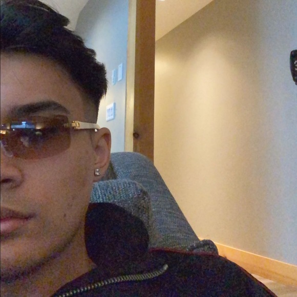 Profile Picture of Marcus Fong (@milanoccharlie) on Poshmark