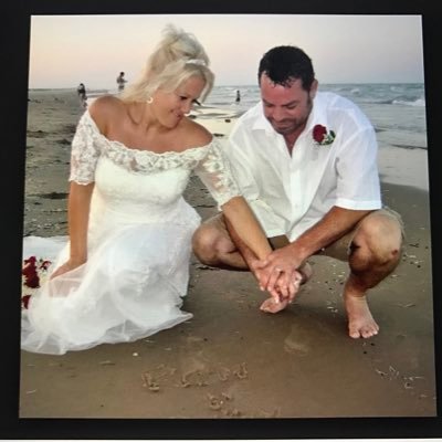 Profile Picture of Ron & Amy Dragoo (@ronamydragoo) on Twitter