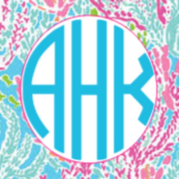 Profile Picture of Alexa Hofmann (@alexahofmann) on Poshmark