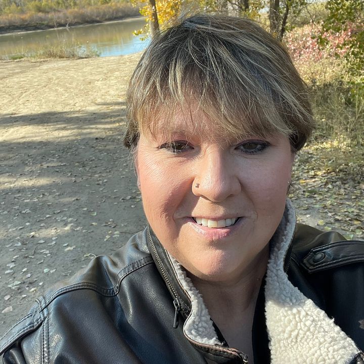 Profile Picture of Sherry Hester (@sherrylynn1988) on Tiktok