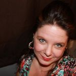 Profile Picture of Carol Benton (@islandbythec) on Instagram