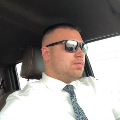 Profile Picture of Allen Holcomb (@AllenHolcomb10) on Twitter