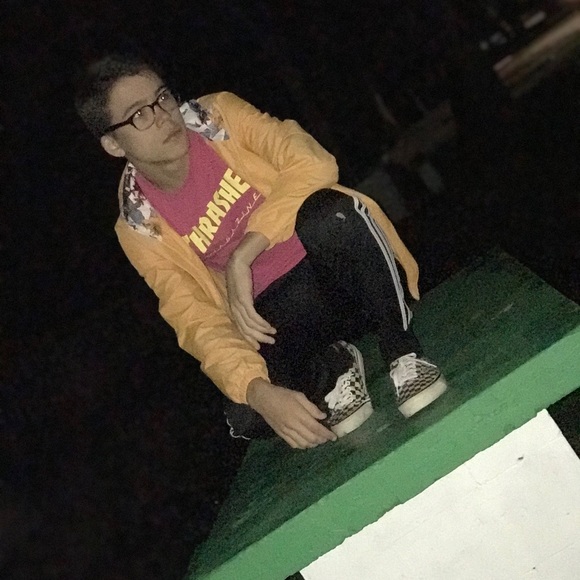 Profile Picture of Jesse Galyon (@imjesseyeet) on Poshmark