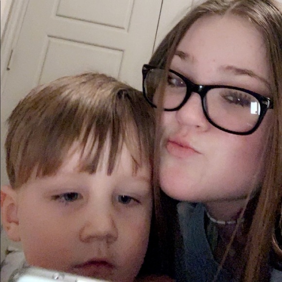 Profile Picture of Mayim Labens (@mayim_labens) on Poshmark