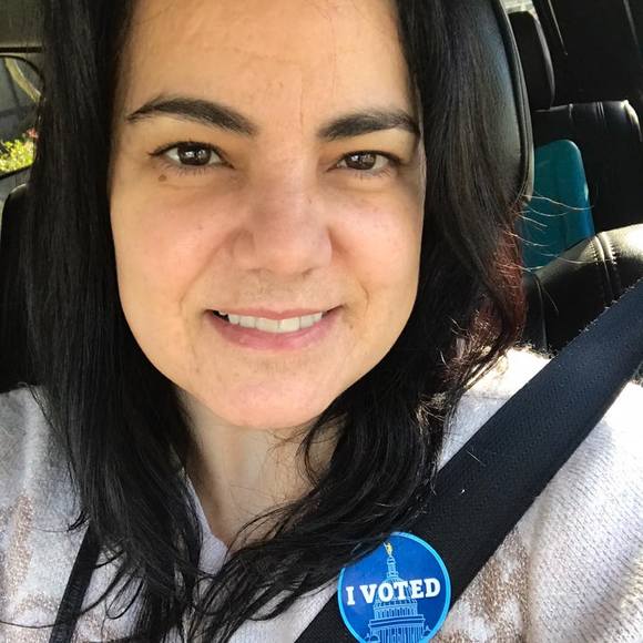 Profile Picture of Orlanda Oliveira (@orla299) on Poshmark