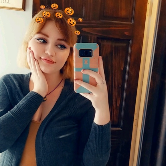 Profile Picture of Isabella Pasienza (@isabellapasie) on Poshmark