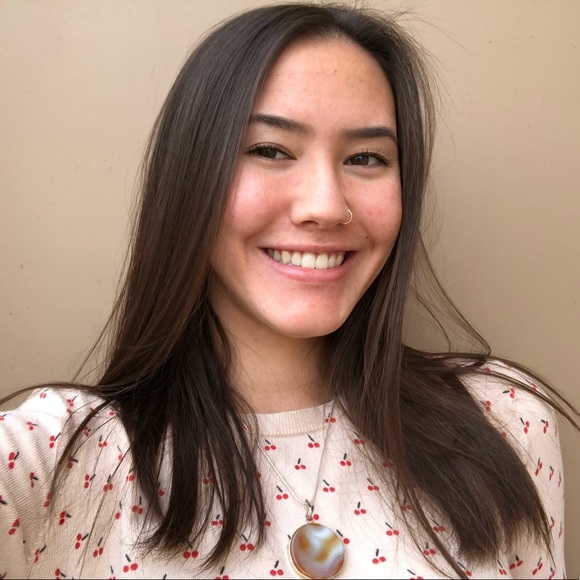 Profile Picture of Kamryn Kadotani (@kamrynkadotani) on Poshmark