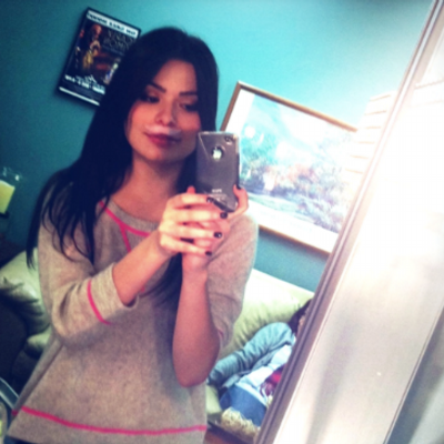 Profile Picture of Elysa Moretti (@StunningMiranda) on Twitter