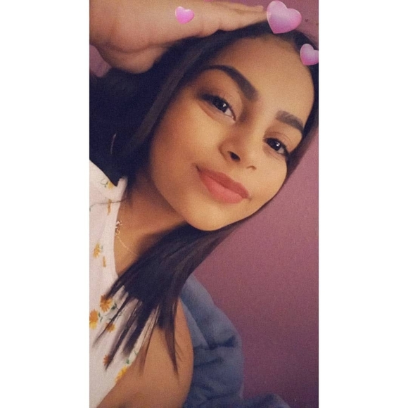 Profile Picture of Joseline Lopez (@joselinelope838) on Poshmark