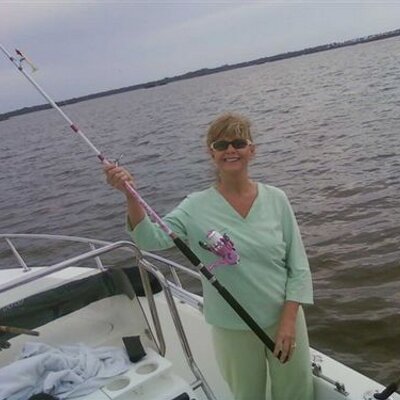 Profile Picture of Debbie Gresham (@Mrszorro) on Twitter