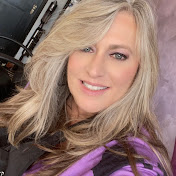 Profile Picture of Bobbie Brown (@bobbielynnb) on Youtube