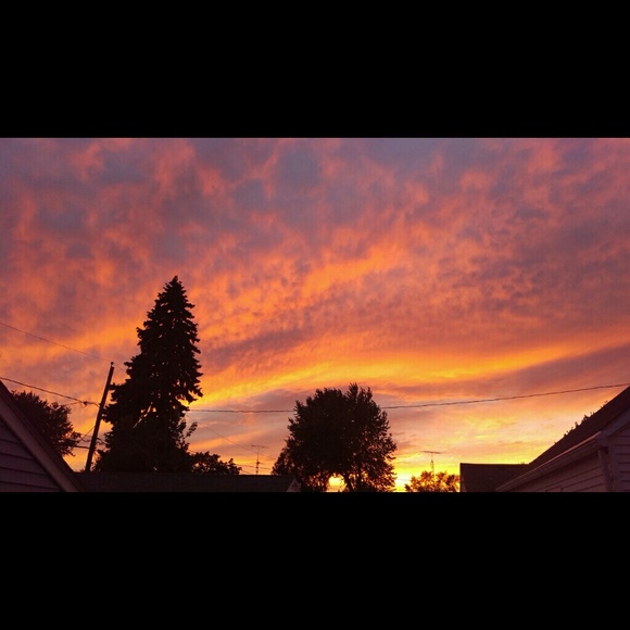 Profile Picture of Echo Routson (@jade1626) on Poshmark