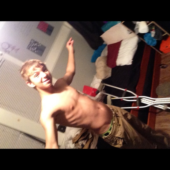 Profile Picture of Quinn Latiolais (@quinnbry) on Poshmark