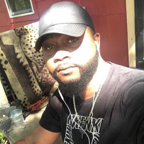 Profile Picture of David Ferrell (@davidferrell74) on Poshmark