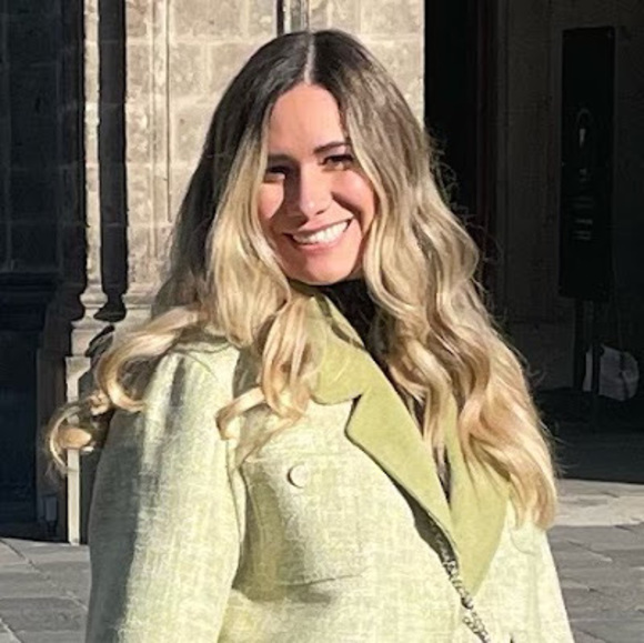 Profile Picture of Heide Leger gallegos (@hgal578) on Poshmark