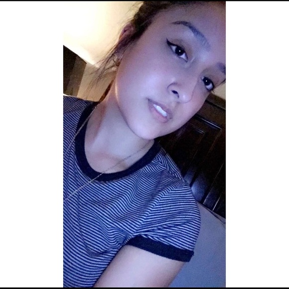 Profile Picture of Miranda Alvarado (@malv97) on Poshmark