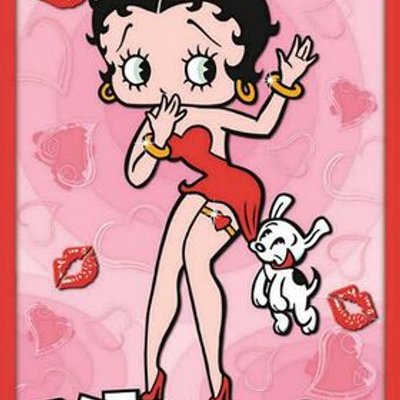 Profile Picture of Lisa Lloyd (@lisaboop123) on Twitter