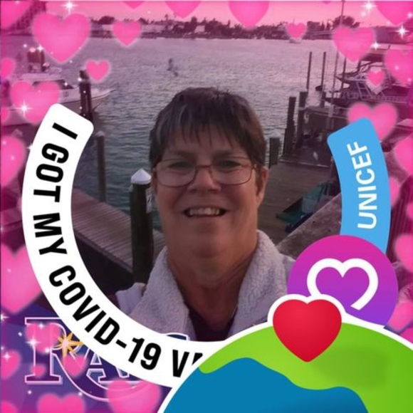 Profile Picture of Susan Watts (@wattssusan352) on Poshmark