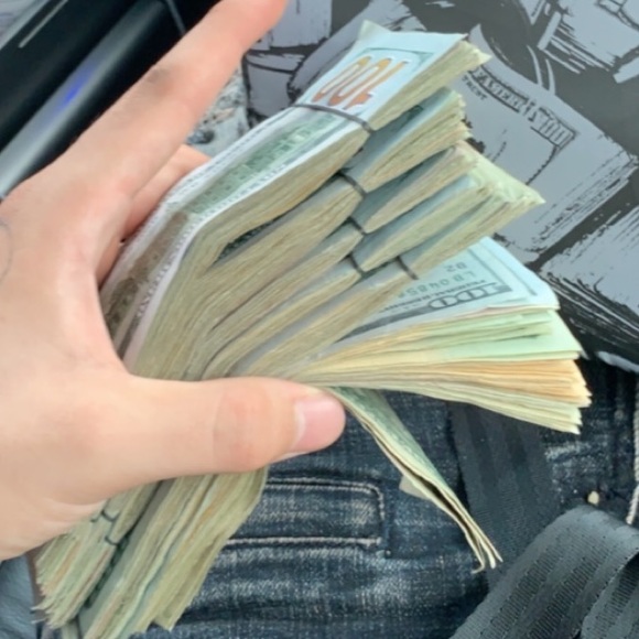 Profile Picture of Peter Lopez (@kiilp) on Poshmark