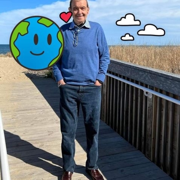 Profile Picture of Tom Savvides (@tomsavvides) on Poshmark