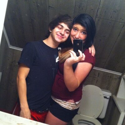 Profile Picture of Jonathan Parenteau (@liljonnyp51) on Twitter