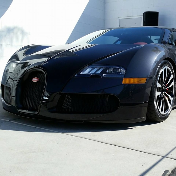 Profile Picture of Raza Shah (@agharazashah) on Poshmark