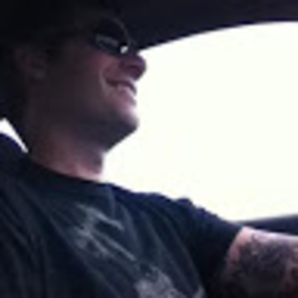 Profile Picture of Adam Kotulka (@adamkotulka) on Poshmark