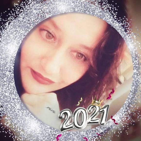 Profile Picture of Lisa Corujo (@lissapons) on Poshmark