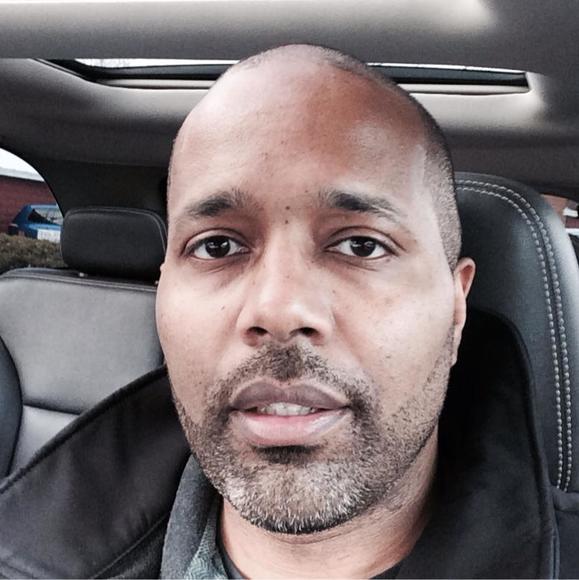 Profile Picture of Douglas Vereen (@d_vereen) on Poshmark