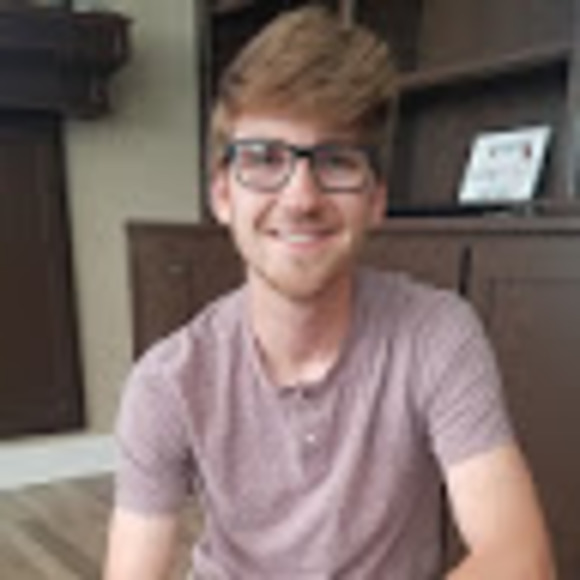 Profile Picture of Nicholas Breuer (@nicholasbreuer) on Poshmark