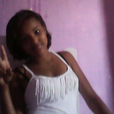 Profile Picture of Alice Menezes (@alicemenezes921) on Twitter