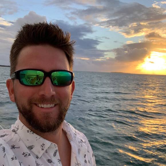 Profile Picture of Joshua Taff (@jtaff) on Poshmark